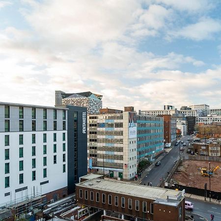 Maevela Apartments ☆ Pink Luxury Apartment With Balcony - Birmingham City Centre - 5 Min Walk From Bullring, Cube, Mailbox, New Street Station - Free Netflix & Wifi ภายนอก รูปภาพ