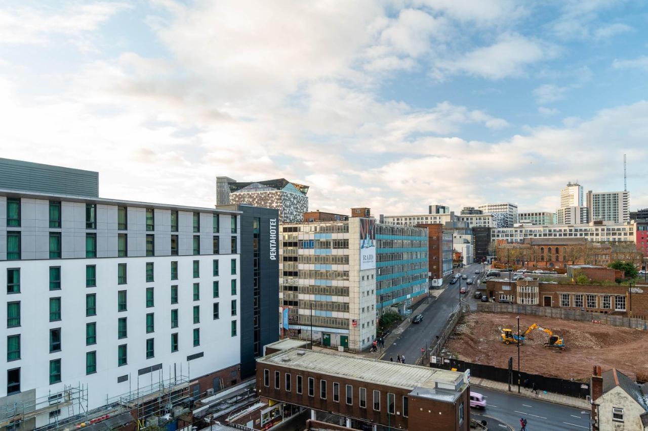 Maevela Apartments ☆ Pink Luxury Apartment With Balcony - Birmingham City Centre - 5 Min Walk From Bullring, Cube, Mailbox, New Street Station - Free Netflix & Wifi ภายนอก รูปภาพ