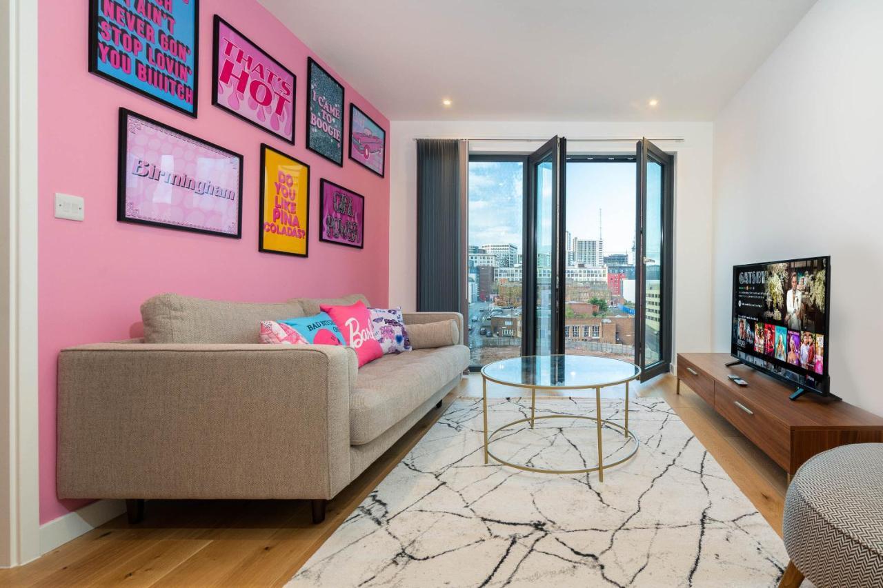 Maevela Apartments ☆ Pink Luxury Apartment With Balcony - Birmingham City Centre - 5 Min Walk From Bullring, Cube, Mailbox, New Street Station - Free Netflix & Wifi ภายนอก รูปภาพ